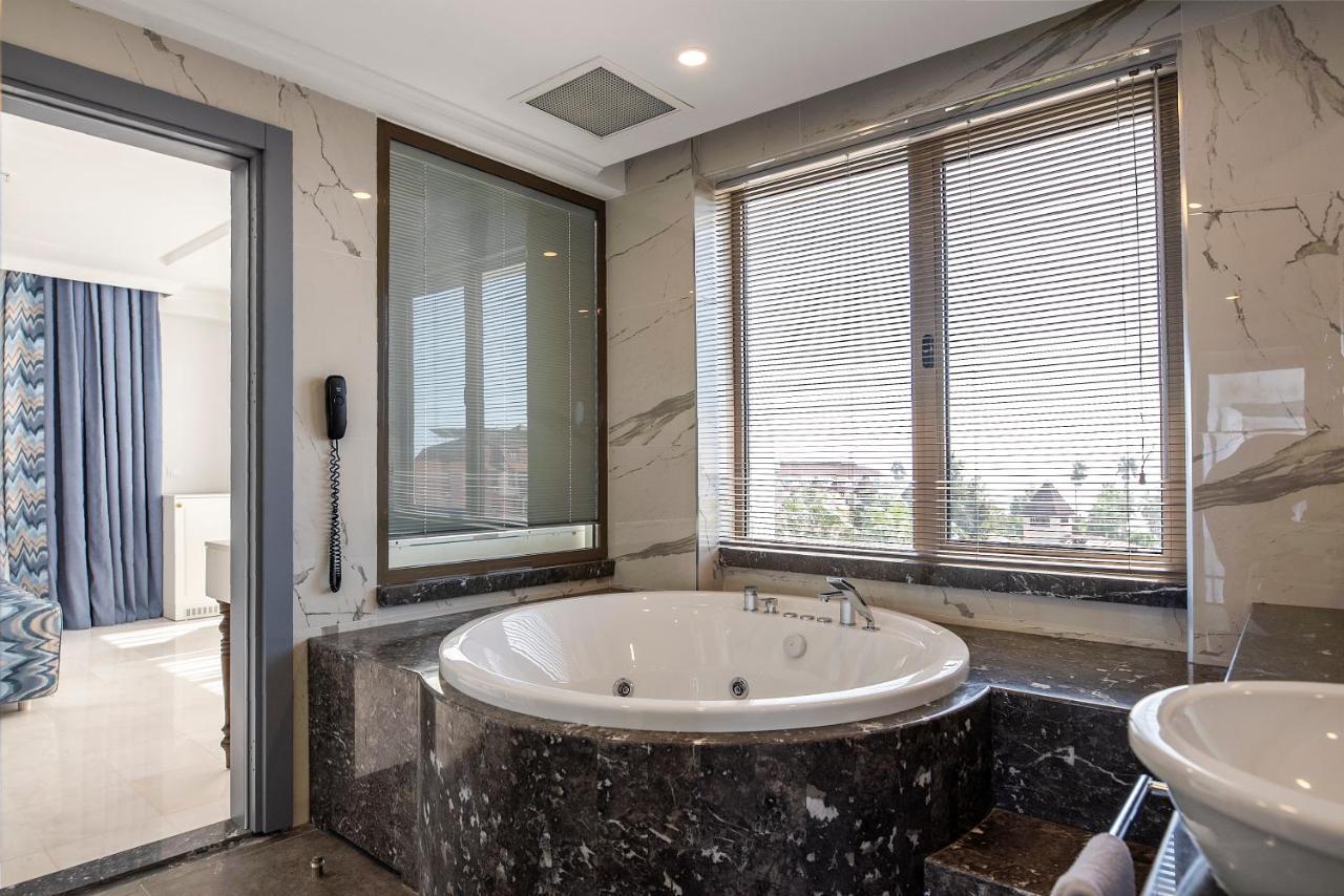 Hotel Blue Marlin Deluxe Spa&resort Konaklı